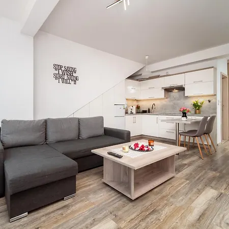 Sw Jana Apartment *